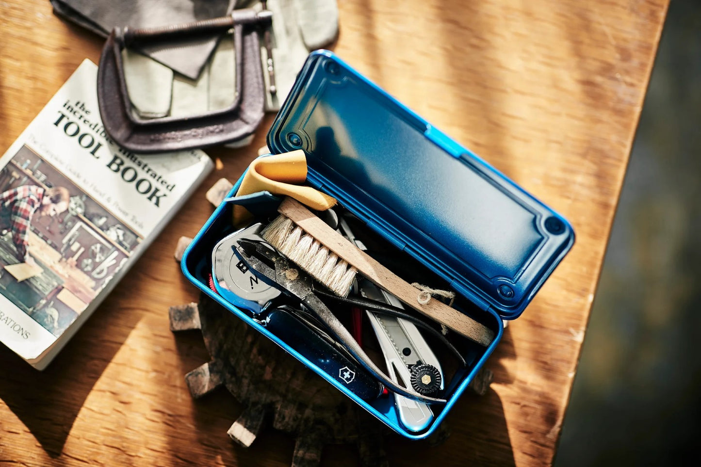 Toyo Steel T-190B Trunk Shape Toolbox Blue